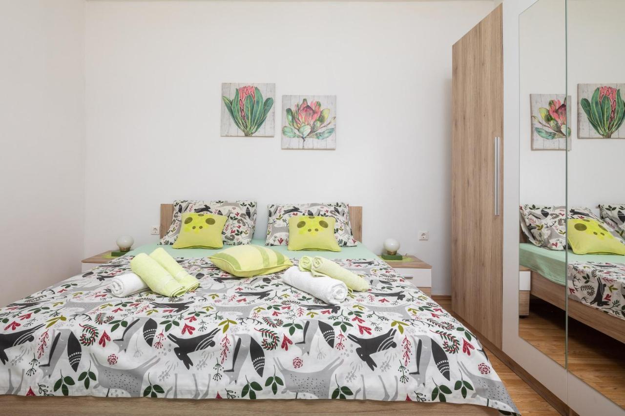 Sky Way Apartments Дуги-Рат Экстерьер фото